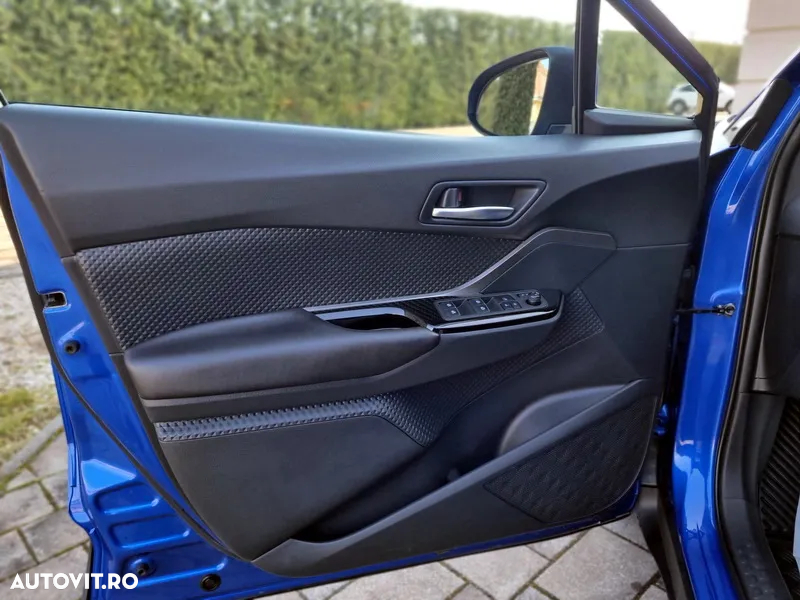 Toyota C-HR 1.8 HSD 122 CP 4x2 CVT Style - 17