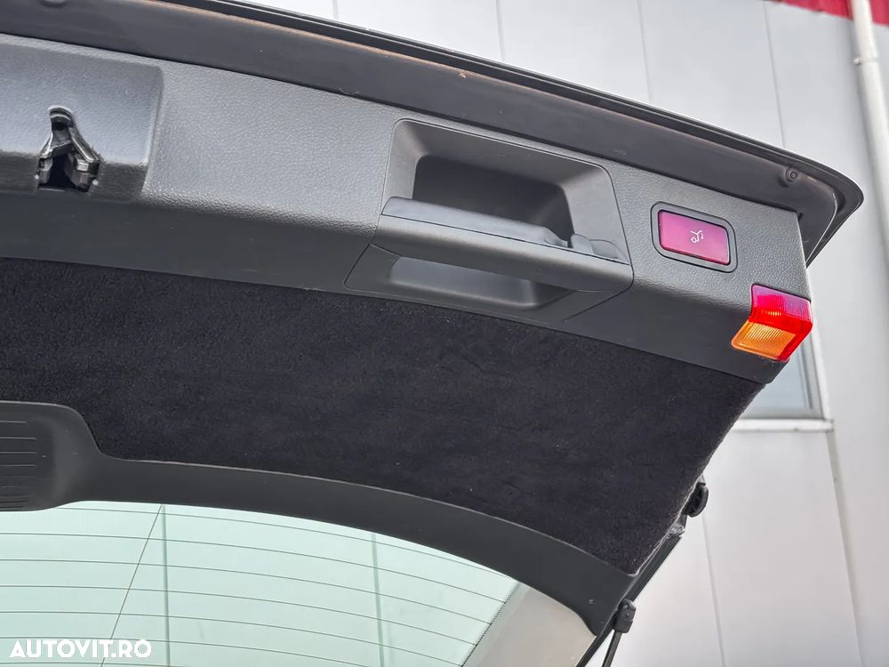 Mercedes-Benz C - 13