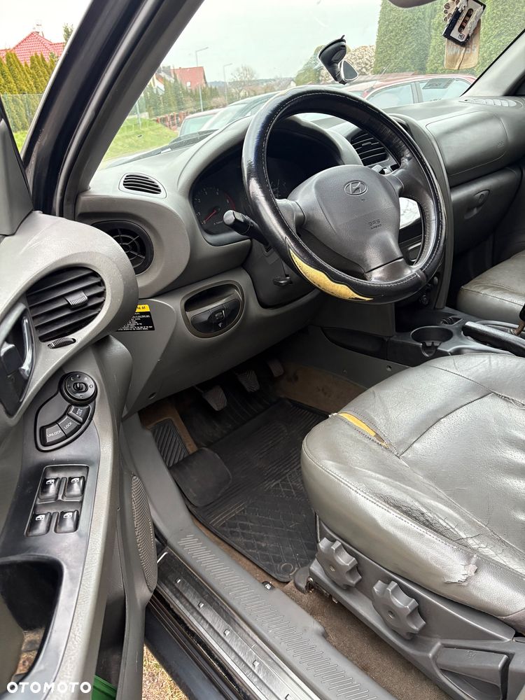Hyundai Santa Fe 2.0 D GL TCI - 12