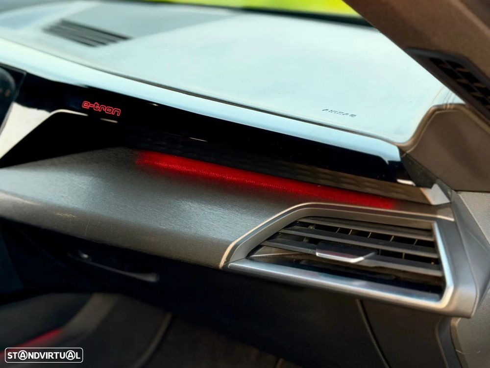 Audi e-tron GT quattro - 13