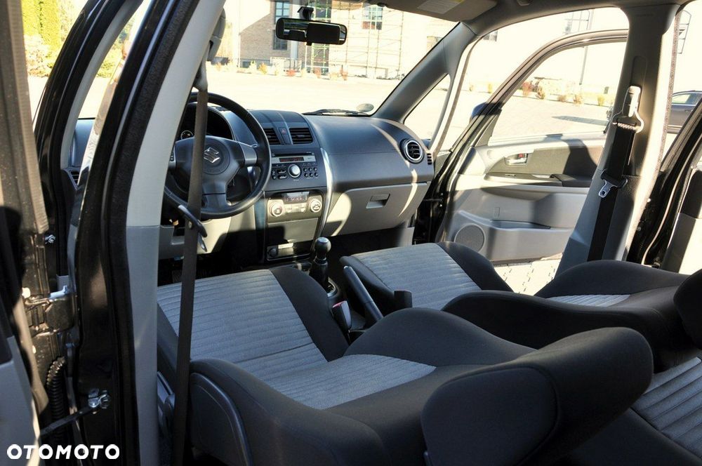 Suzuki SX4 - 28