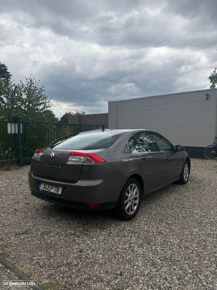 Renault Laguna 2.0 dCi Confort - 8