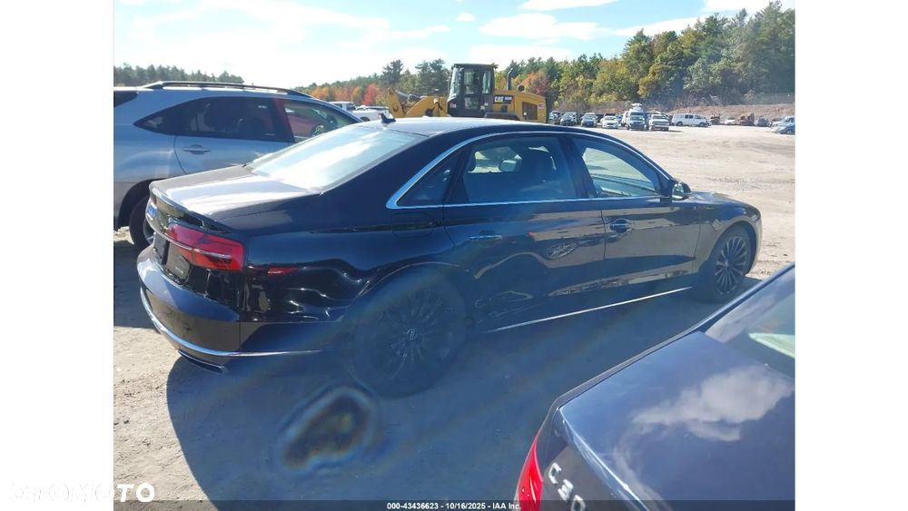 Audi A8 - 6