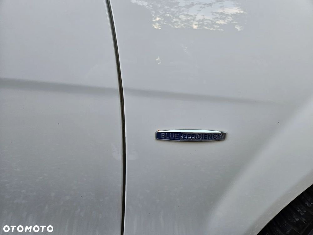 Mercedes-Benz Klasa C 180 CGI BlueEFFICIENCY SPORT EDITION - 26