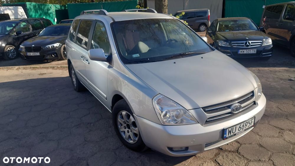 Kia Carnival - 5