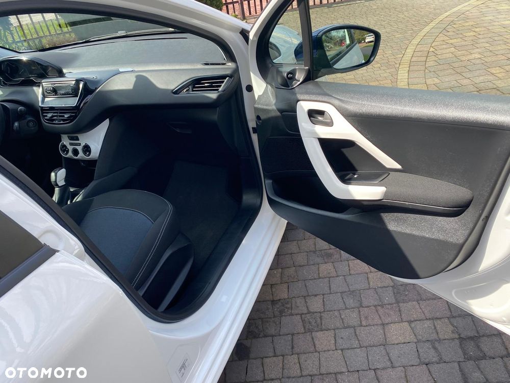 Peugeot 208 1.2 PureTech Access - 9