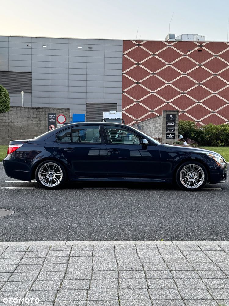 BMW Seria 5 545i - 9