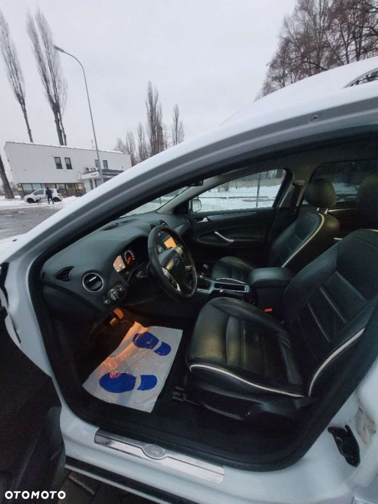 Ford Mondeo 2.0 TDCi Titanium - 12