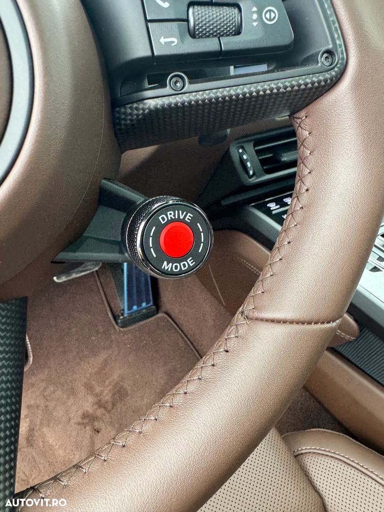 Porsche 911 4 GTS PDK - 13