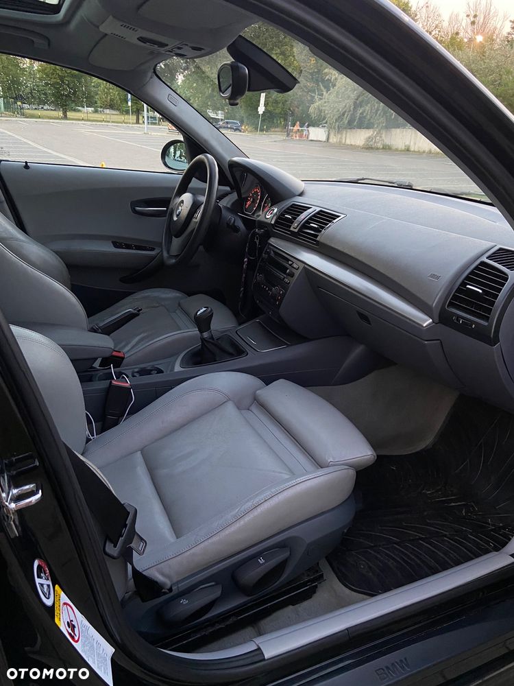 BMW Seria 1 120i - 7