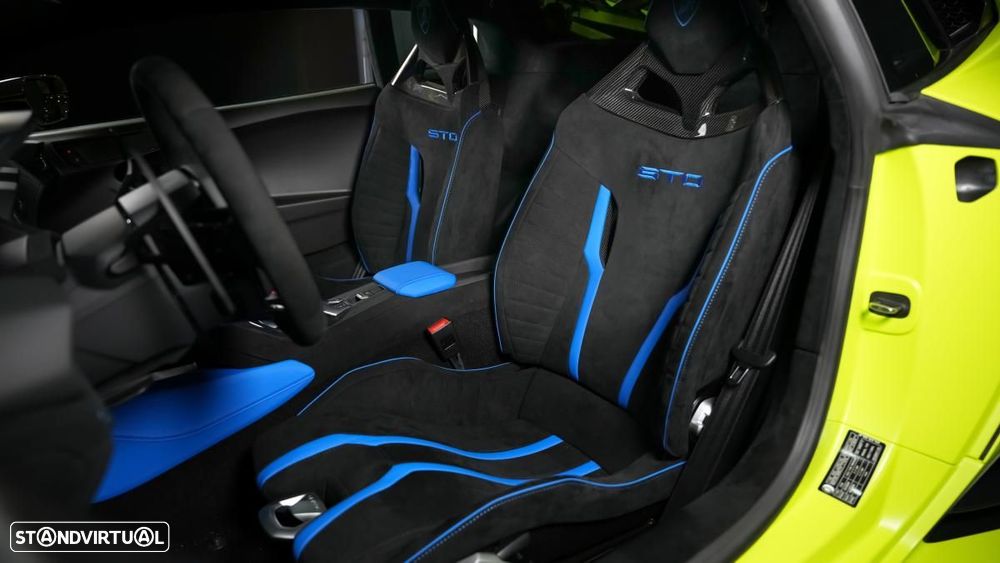 Lamborghini Huracán STO - 11