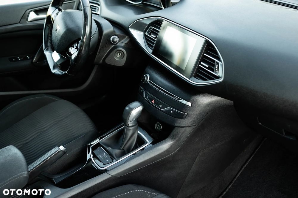 Peugeot 308 1.6 BlueHDi Active S&S - 26