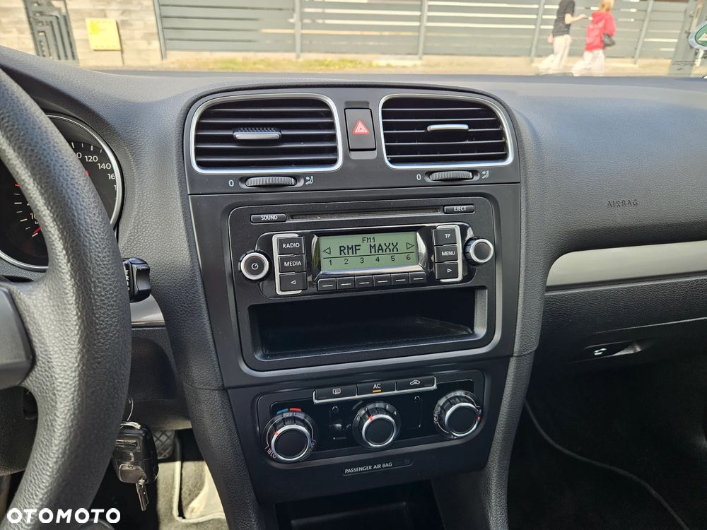 Volkswagen Golf 1.6 Team - 15