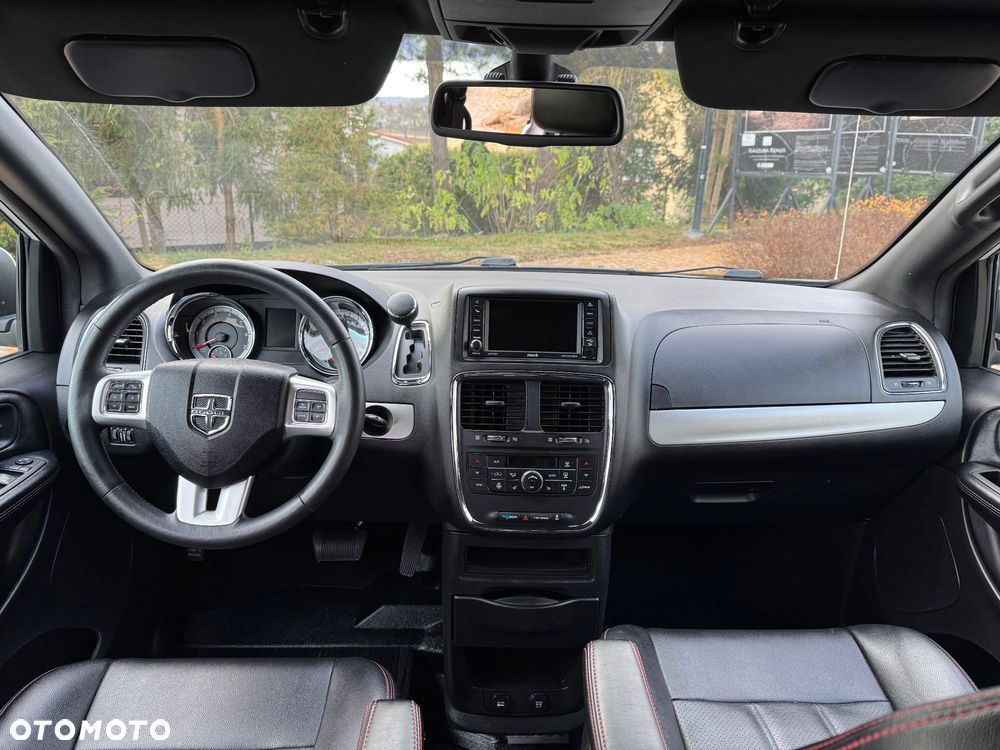 Dodge Grand Caravan 3.6 R/T - 7