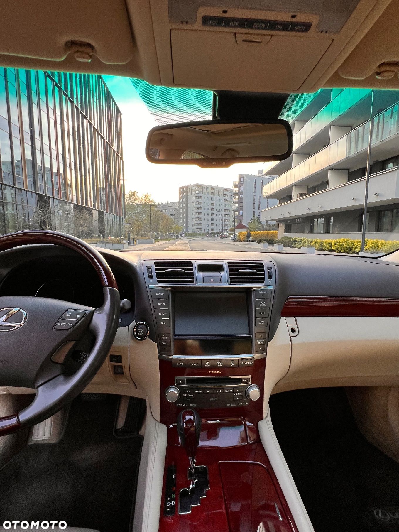 Lexus LS 460 - 1