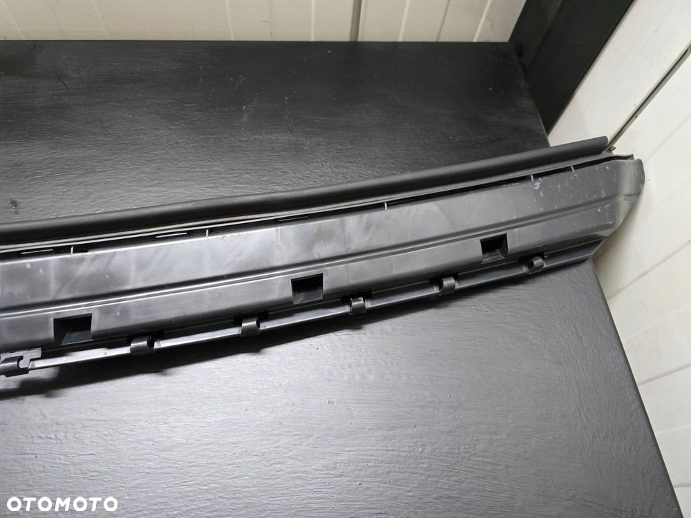 MERCEDES W246 MOCOWANIE GÓRNE ZDERZAKA PRZÓD Z USZCZELKĄ A2468850365 - 3