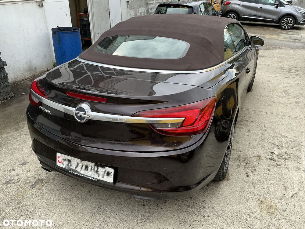 Opel Cascada 1.4 T Cosmo S&S - 3