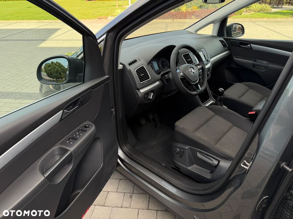 Volkswagen Sharan 2.0 TDI 4MOTION (BlueMotion Technology) Highline - 17