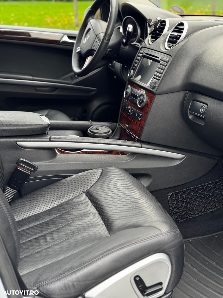 Mercedes-Benz ML - 22