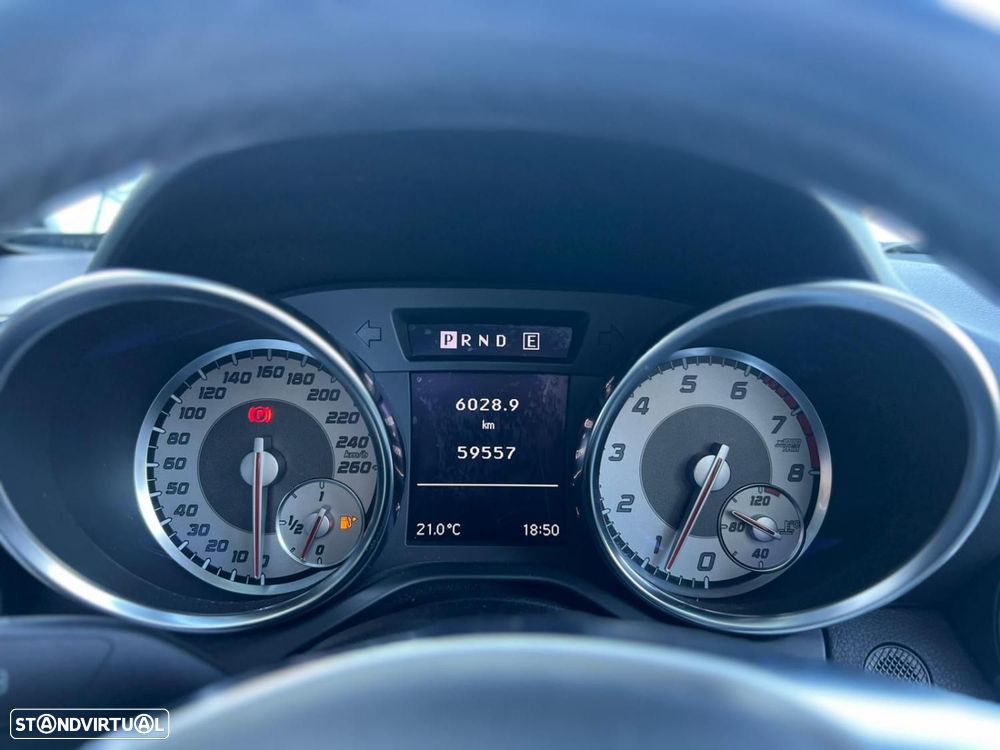 Mercedes-Benz SLK 200 (BlueEFFICIENCY) 7G-TRONIC - 8