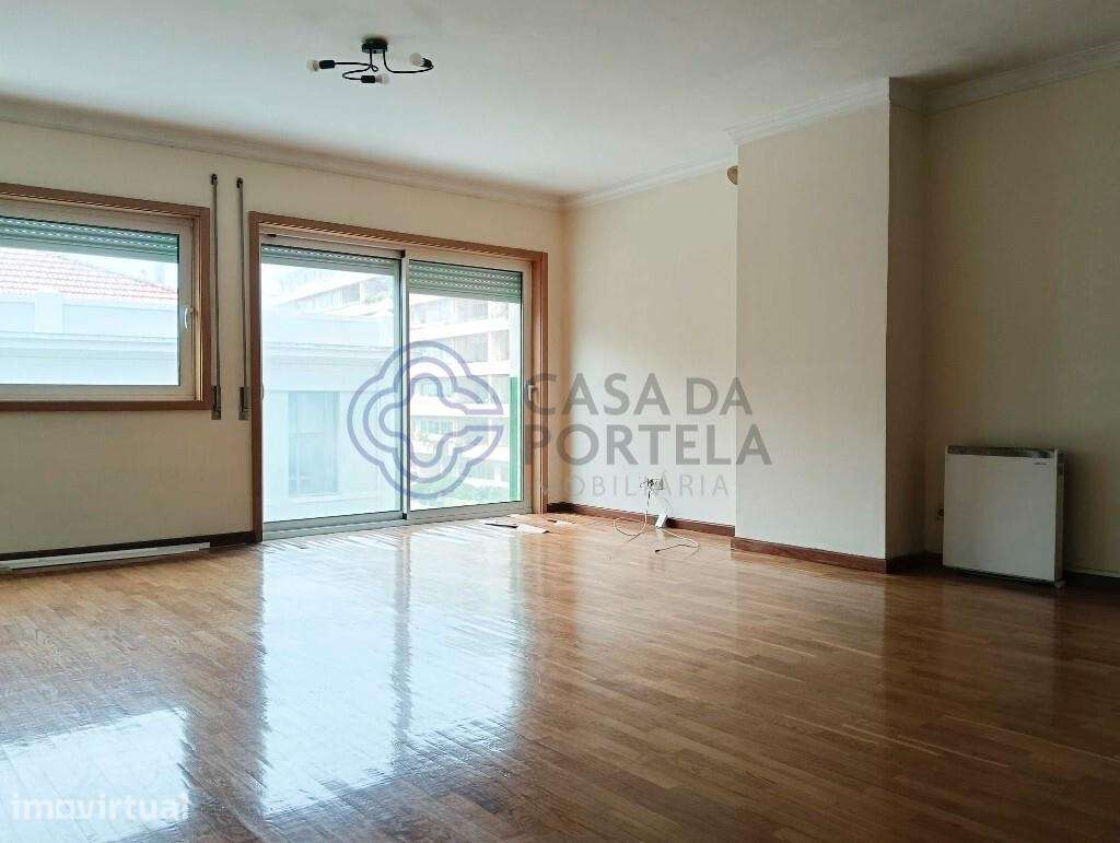 Apartamento T3 à venda, 2ª. linha de Mar em Matosinhos Sul - Grande imagem: 4/28