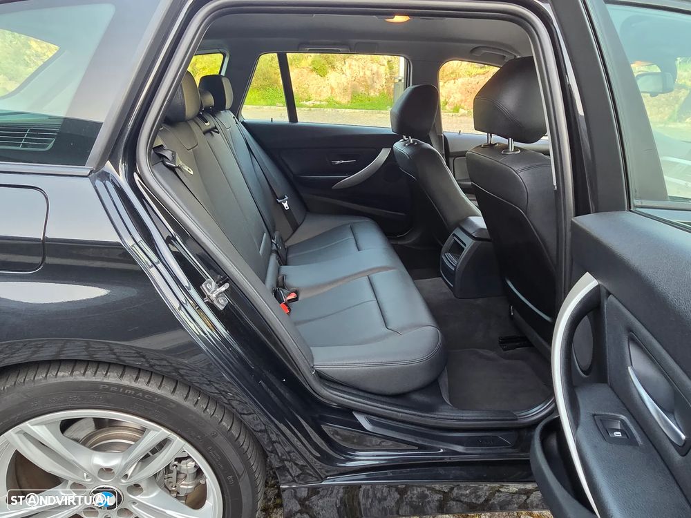 BMW 318 d Aut. Sport Line - 22