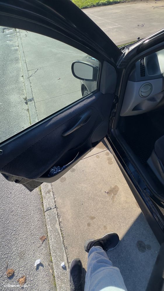 Fiat Punto 1.2 16V HLX - 13