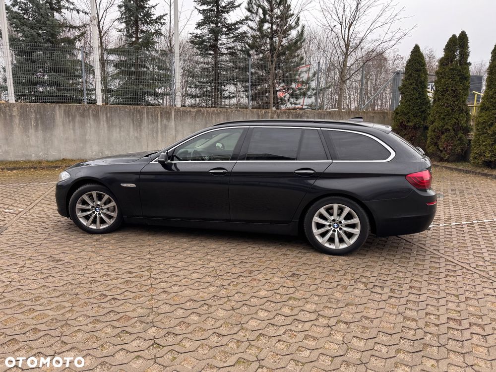 BMW Seria 5 525d xDrive Luxury Line - 1