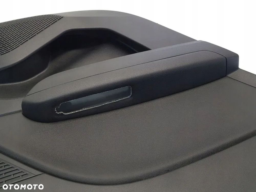 BOCZEK DRZWI LEWY TYŁ RENAULT CAPTUR II 829A15397R - 4