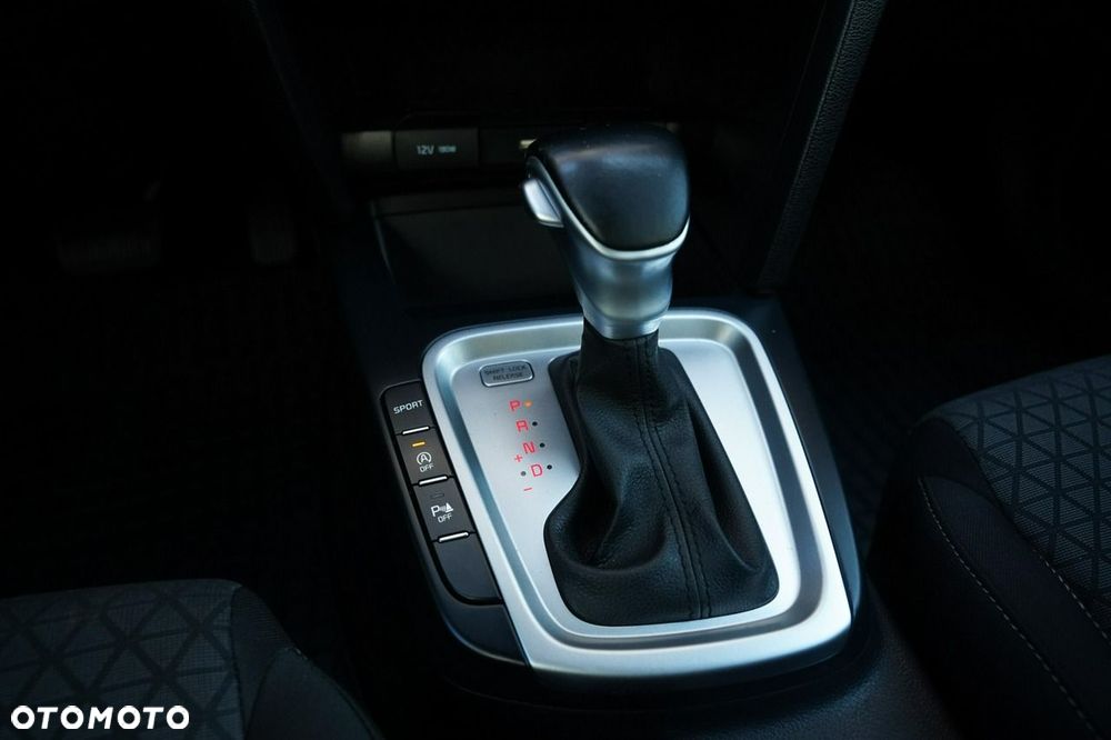Kia Ceed 1.4 T-GDI M DCT - 25
