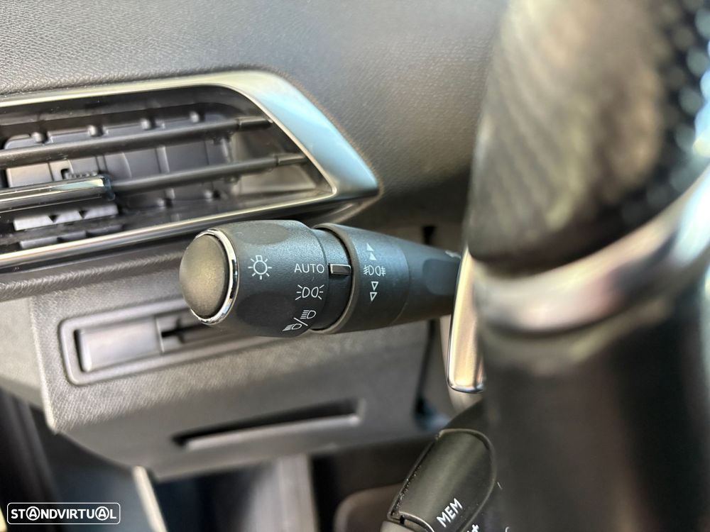 Peugeot 3008 1.2 PureTech GT Line EAT8 - 14