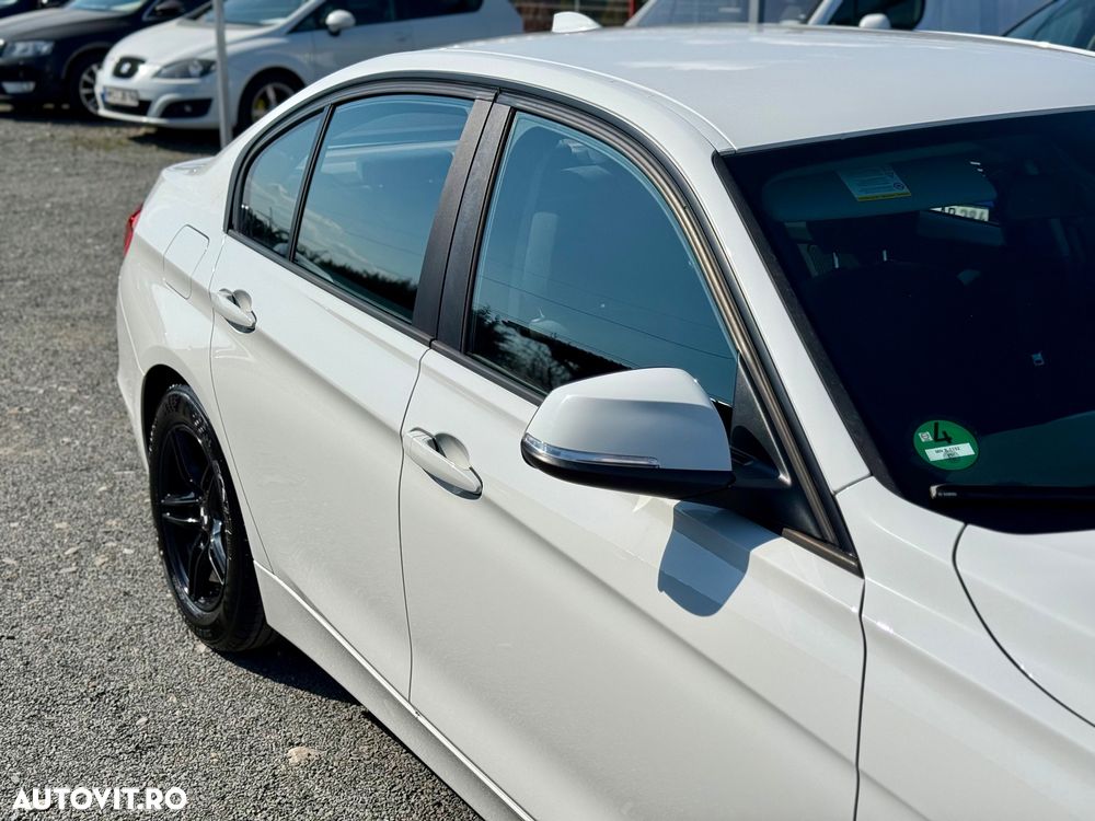 BMW Seria 3 318d Modern Line - 22