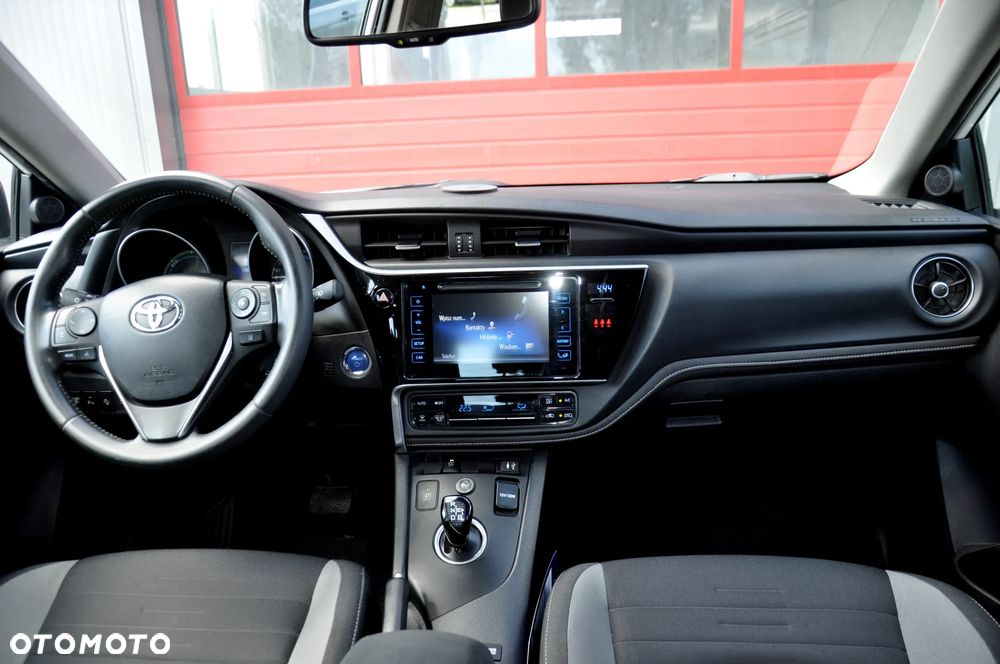 Toyota Auris - 34
