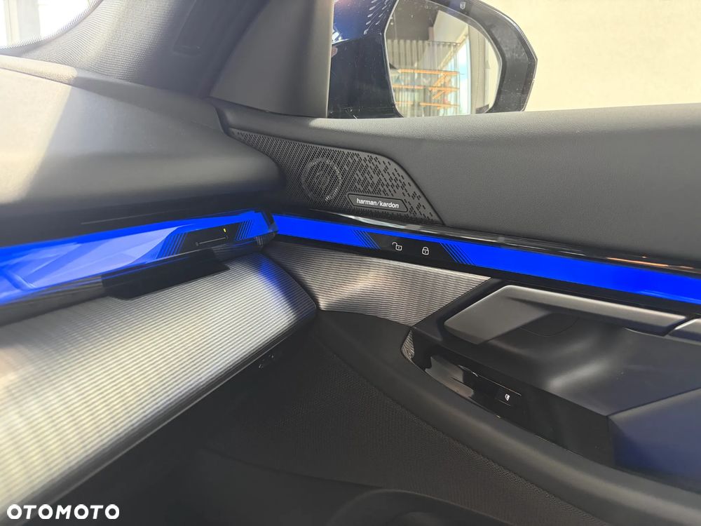 BMW Seria 5 530e PHEV M Sport - 18