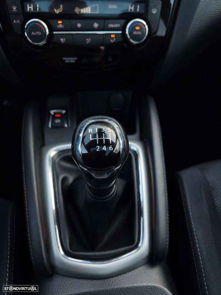 Nissan Qashqai 1.5 dCi N-Connecta - 13
