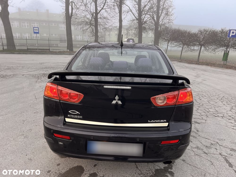 Mitsubishi Lancer - 2