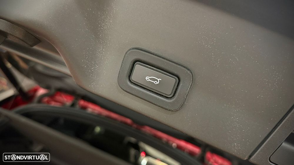 Land Rover Range Rover Evoque 1.5 P300e AWD S Auto - 31