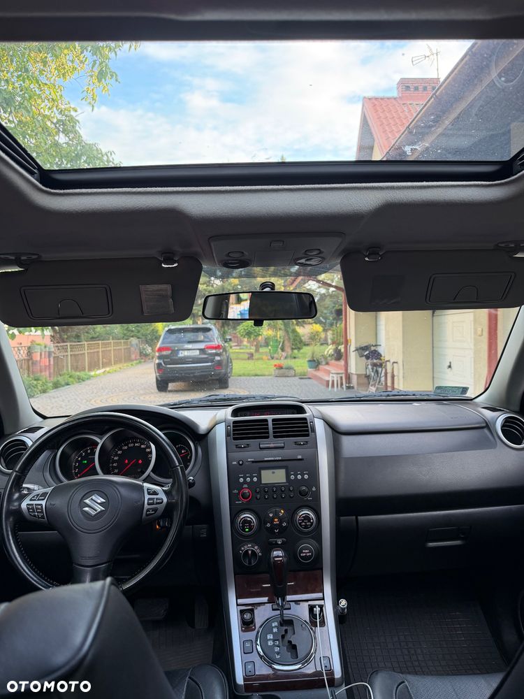 Suzuki Grand Vitara 2.0 De Luxe - 8