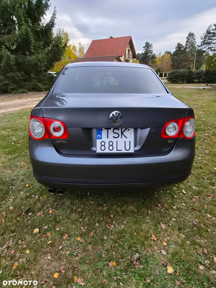 Volkswagen Jetta 2.5 - 11