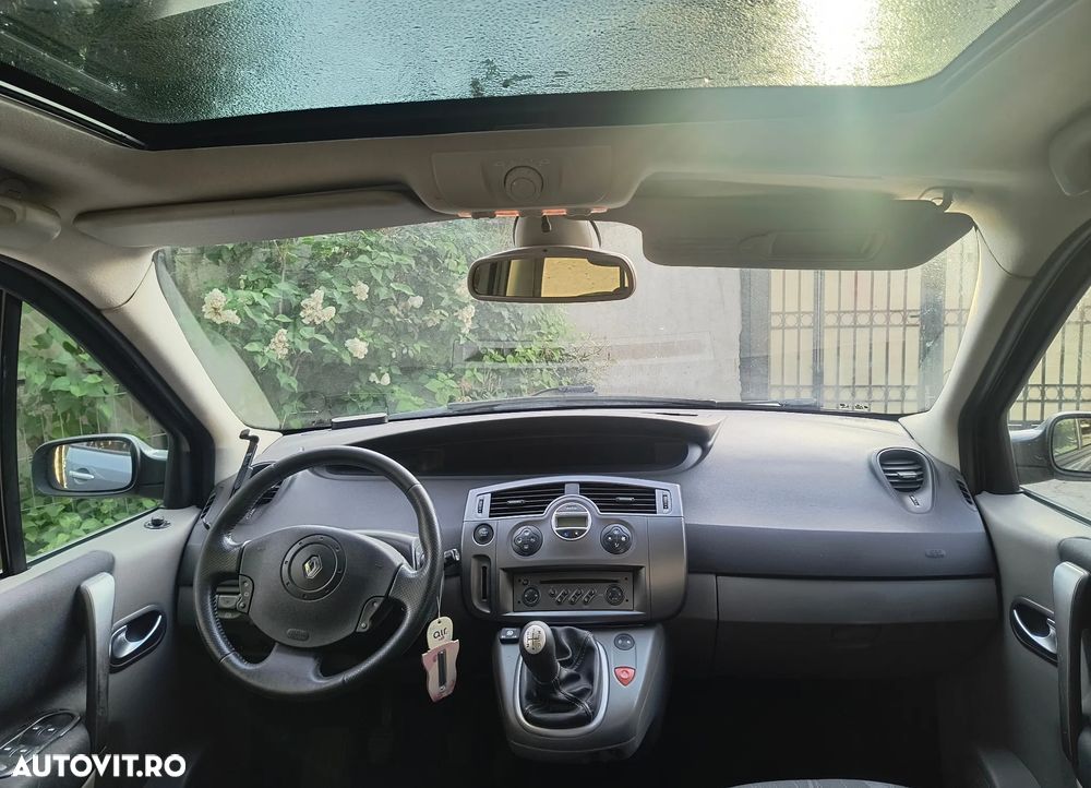 Renault Scenic 1.6 Avantage - 3