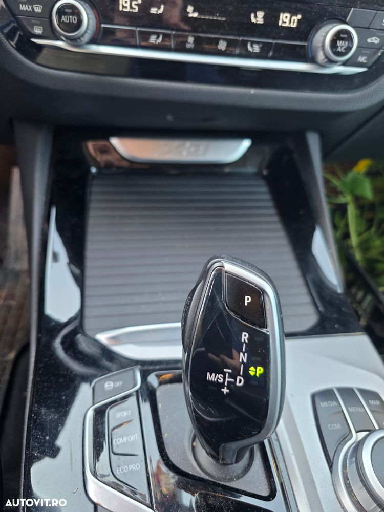 BMW X3 xDrive20d AT Standard - 3