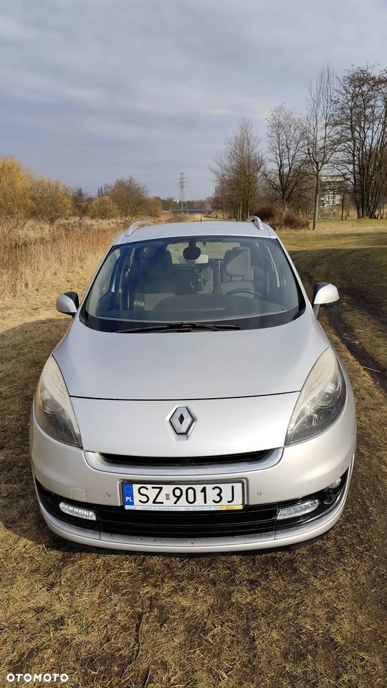 Renault Grand Scenic - 23