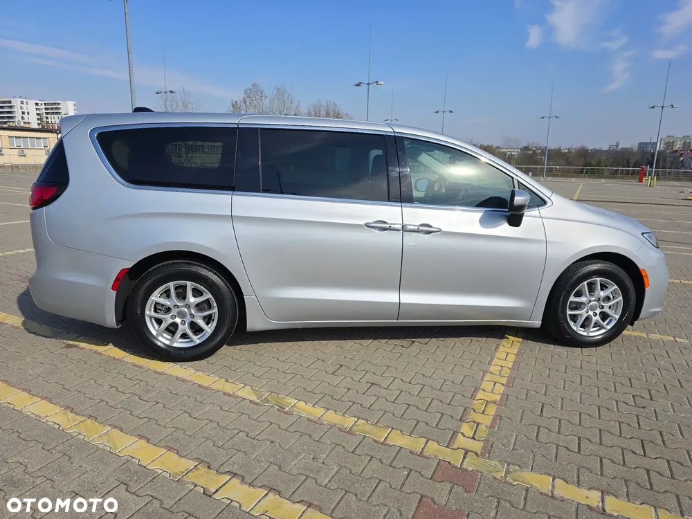 Chrysler Pacifica - 10