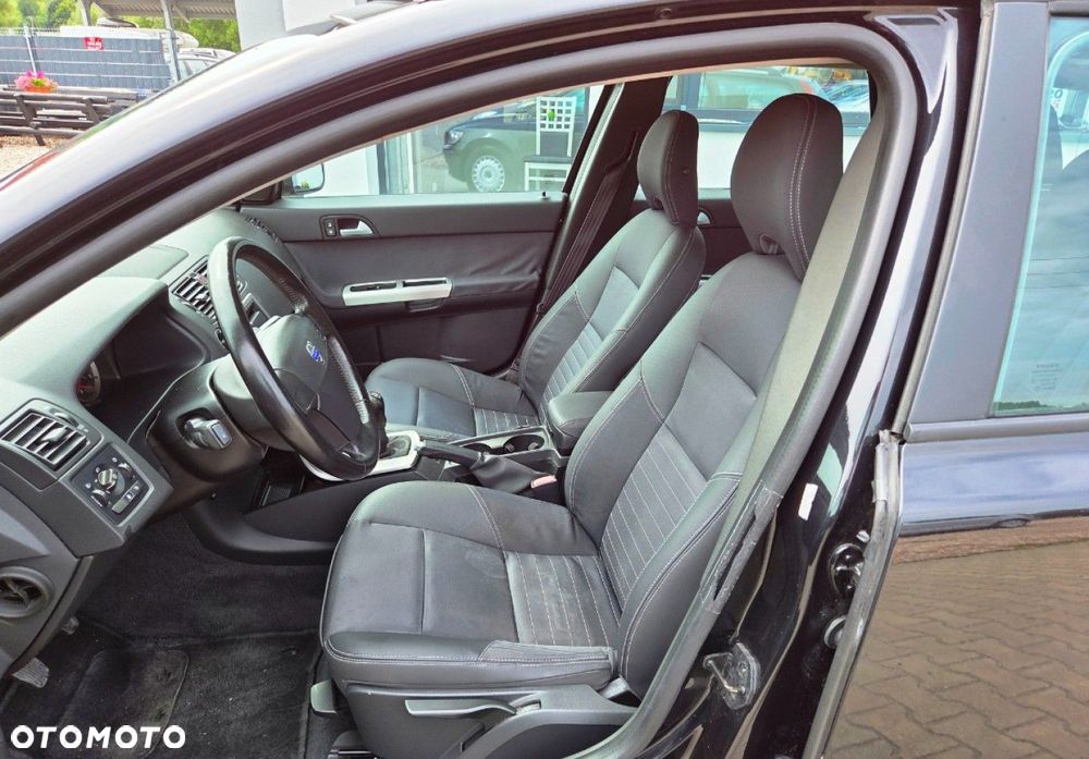 Volvo V50 - 8