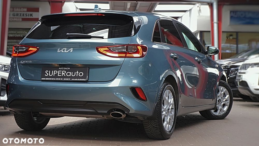 Kia Ceed 1.5 T-GDI M - 11