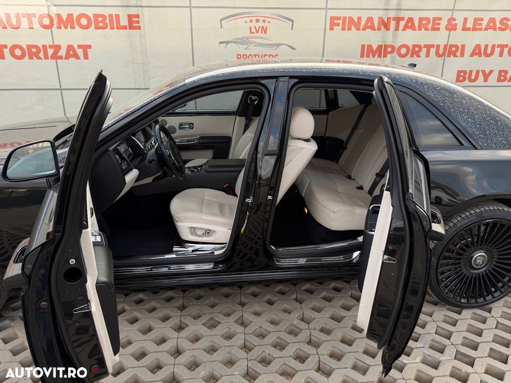 Rolls-Royce Ghost Standard - 5