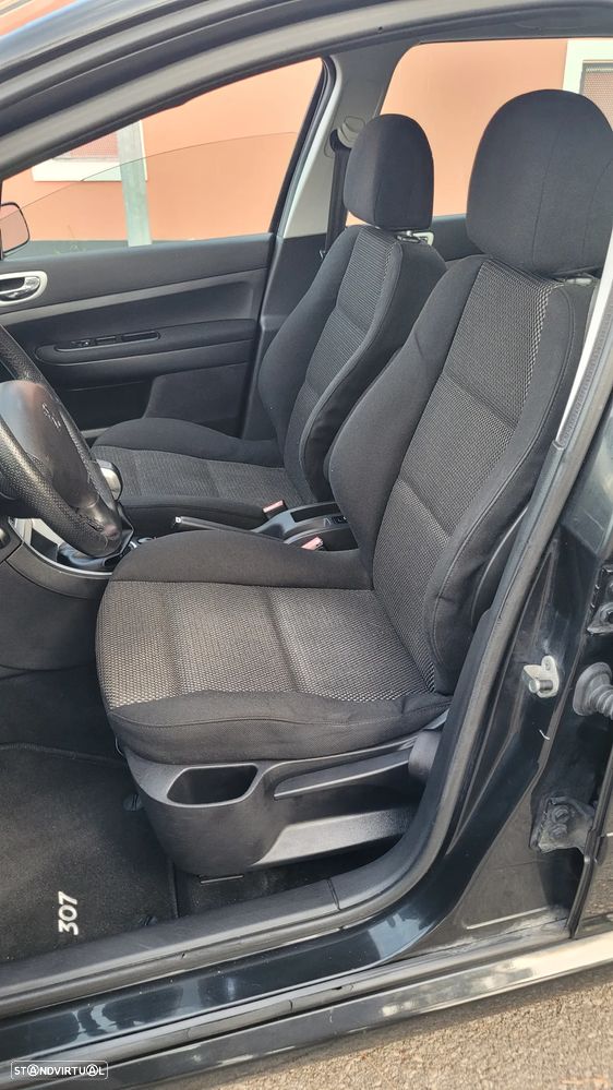 Peugeot 307 SW 1.6 HDi FAP SE Navteq - 6