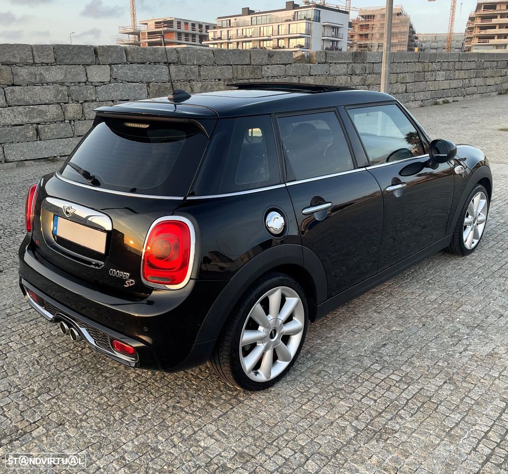 MINI 5 Portas Cooper SD Sport Aut. - 6