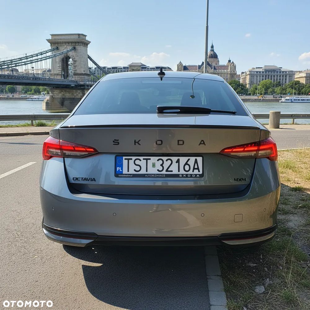 Skoda Octavia 2.0 TSI Sportline 4x4 DSG - 8