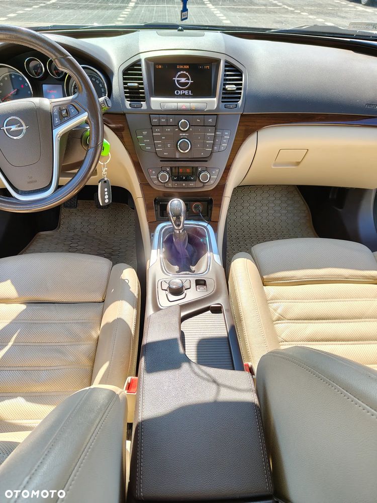 Opel Insignia - 15